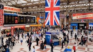 A Walk Through The London Victoria Station London England [upl. by Nosnhoj248]